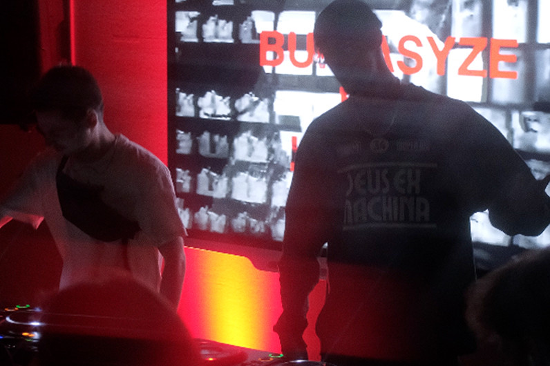 CLub 003